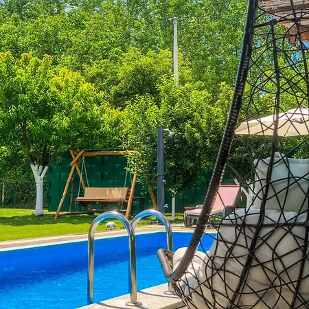 Vikendica Drinski Lad *